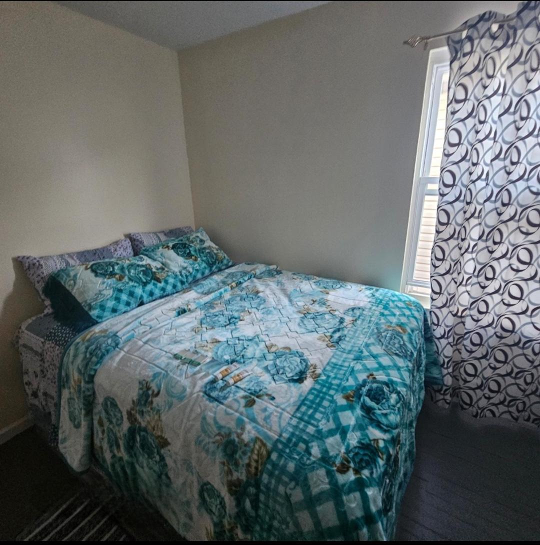 Divine Villa And Resorts 67 Sherman 5Mins To Ewr Airport And 4Mins To Penn Station Newark, 20Mins To New York ภายนอก รูปภาพ