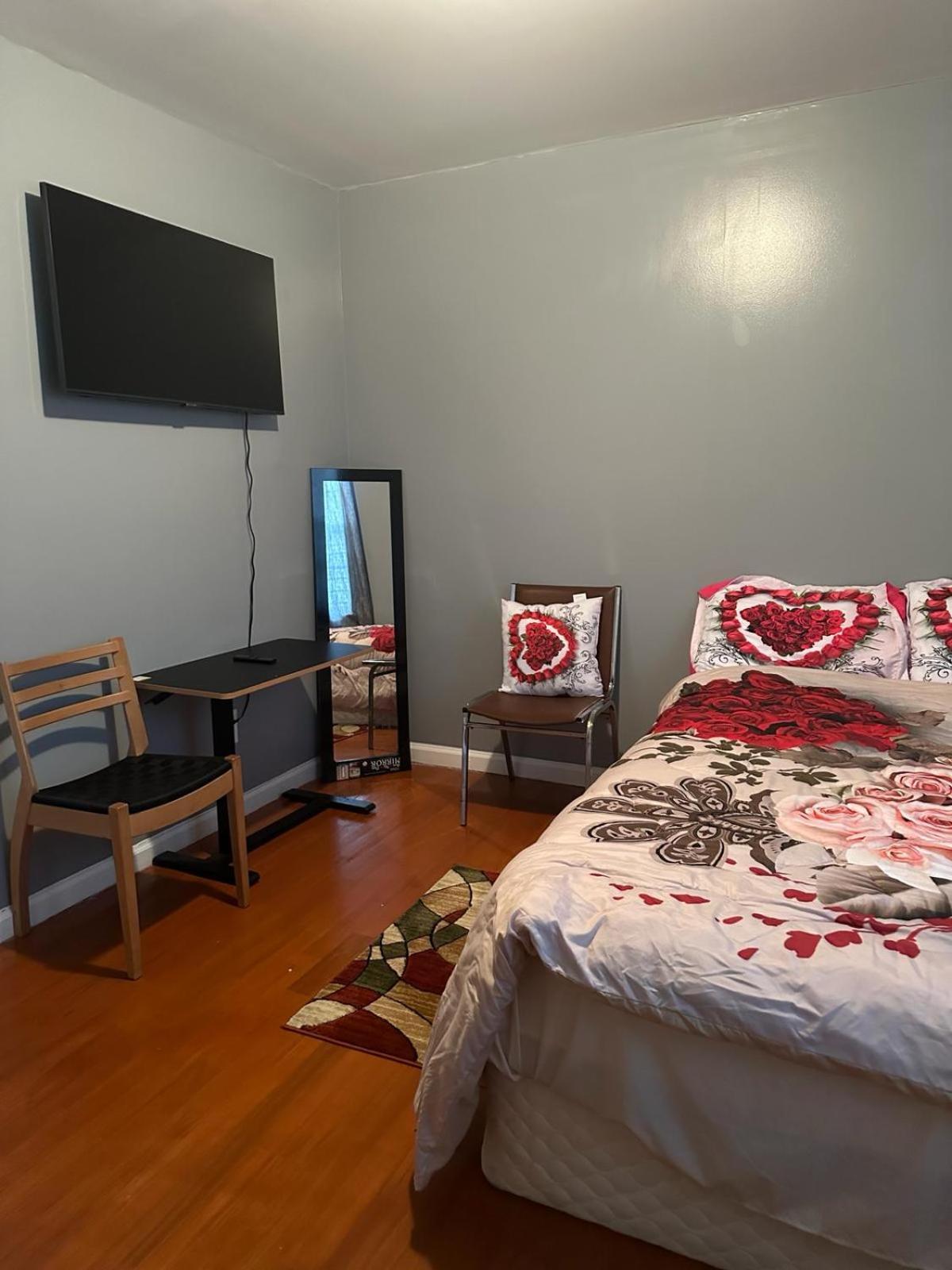 Divine Villa And Resorts 67 Sherman 5Mins To Ewr Airport And 4Mins To Penn Station Newark, 20Mins To New York ภายนอก รูปภาพ